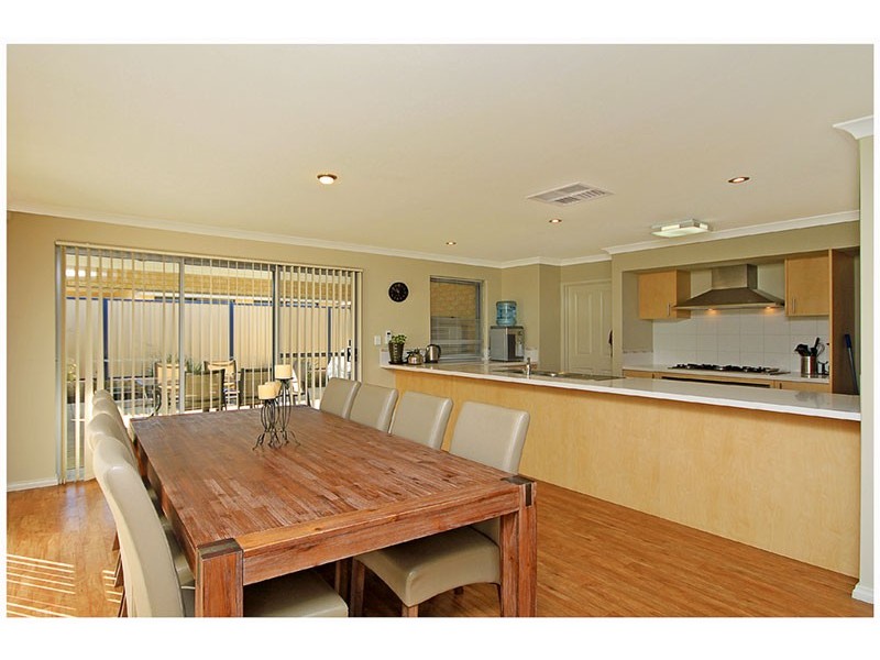 23 Jaeger Bend, Tapping WA 6065