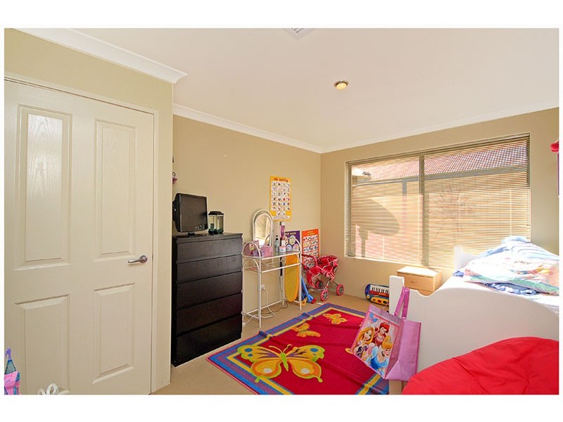 23 Jaeger Bend, Tapping WA 6065