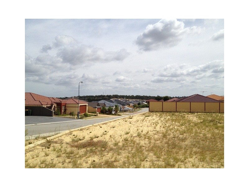 3 Memphis Ridge, Hocking WA 6065