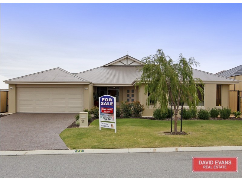 11 Lauderdale Ramble, Carramar WA 6031