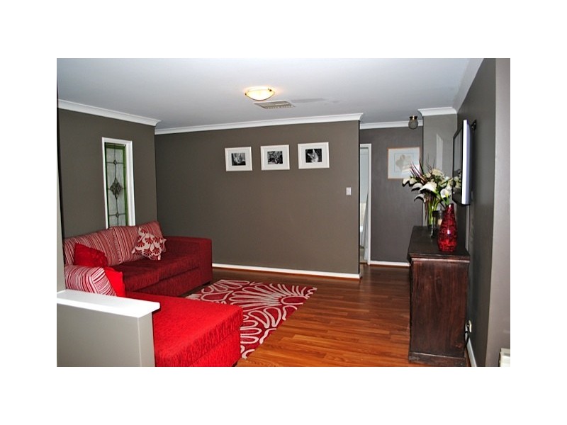 22 Houghton Drive, Carramar WA 6031