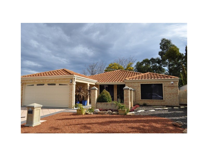 11 Harbour Elbow, Banksia Grove WA 6031
