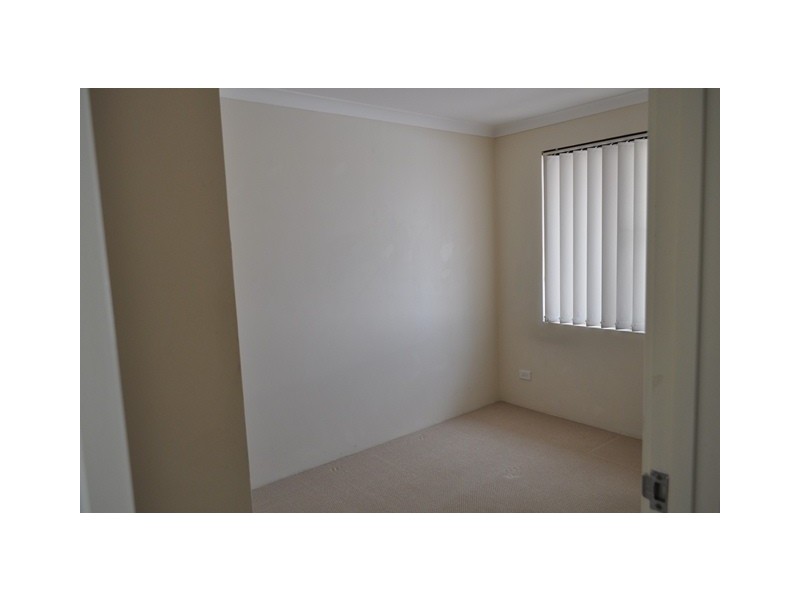 11 Harbour Elbow, Banksia Grove WA 6031