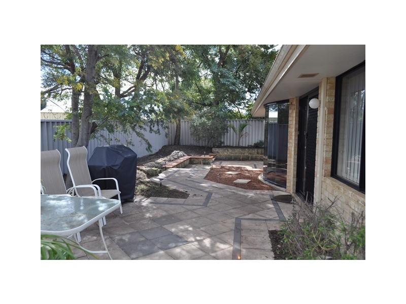 11 Harbour Elbow, Banksia Grove WA 6031