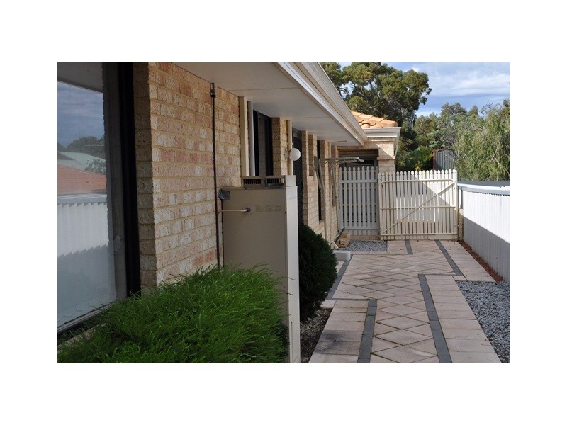 11 Harbour Elbow, Banksia Grove WA 6031