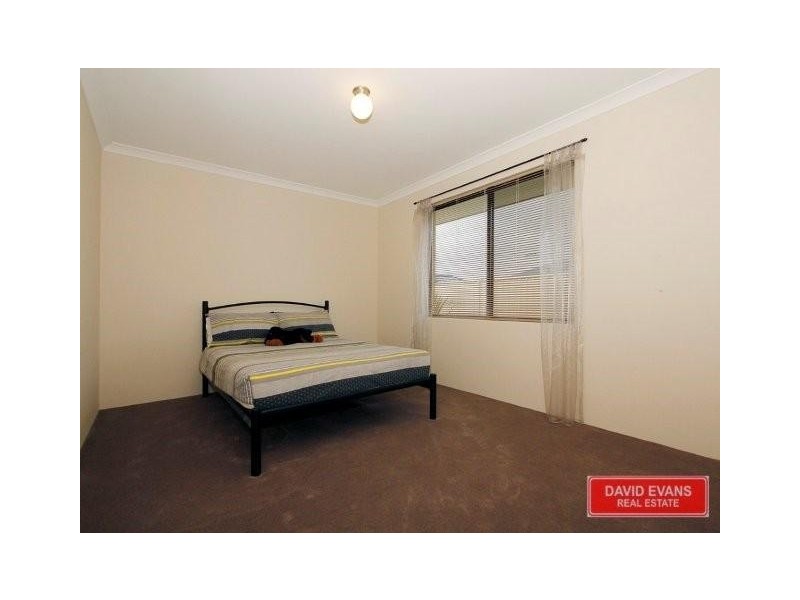 30 Collanda Circuit, Carramar WA 6031