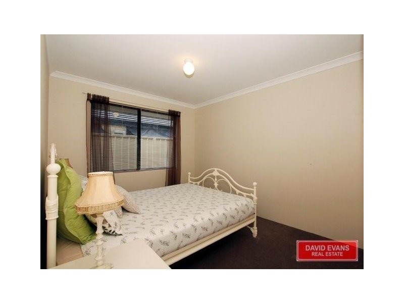 30 Collanda Circuit, Carramar WA 6031