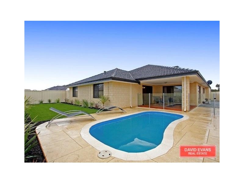 30 Collanda Circuit, Carramar WA 6031