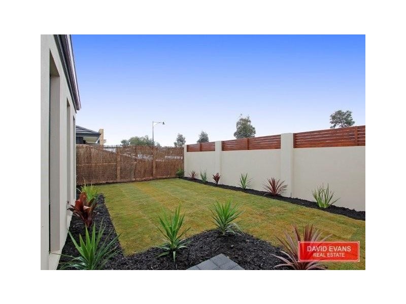 30 Collanda Circuit, Carramar WA 6031