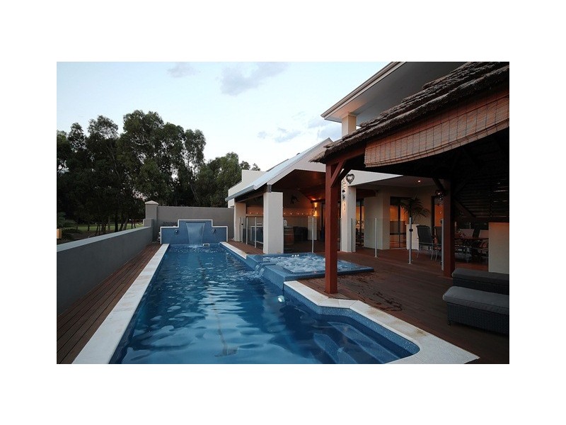 10 Tyne Cr, Wanneroo WA 6065