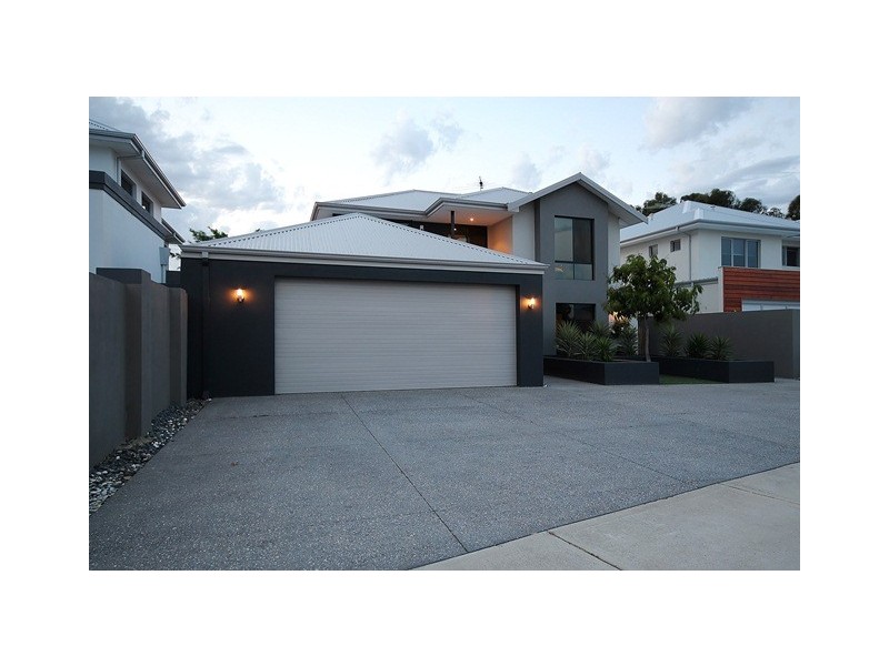 10 Tyne Cr, Wanneroo WA 6065