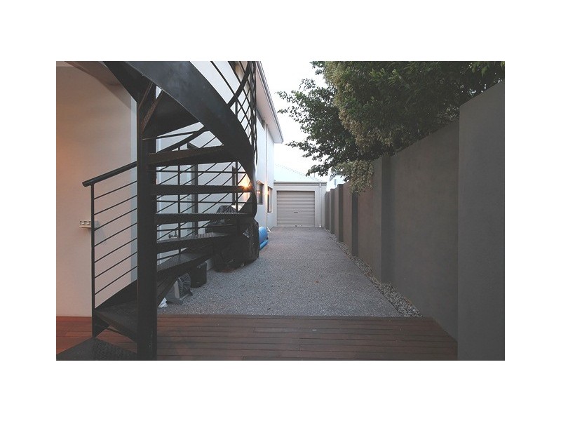 10 Tyne Cr, Wanneroo WA 6065