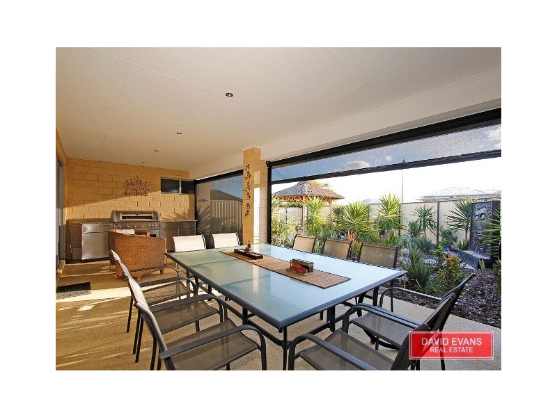 122 Golf Links Drive, Carramar WA 6031