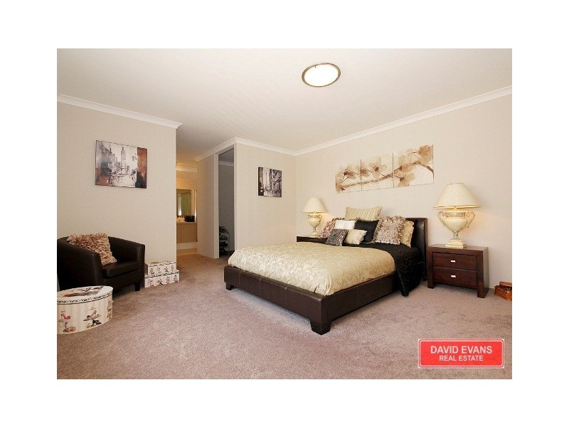 122 Golf Links Drive, Carramar WA 6031