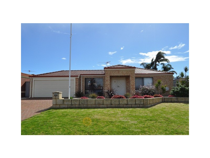 7 Geoff Russell Ave, Kinross WA 6028