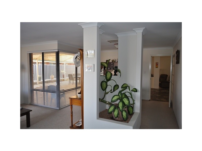 7 Geoff Russell Ave, Kinross WA 6028