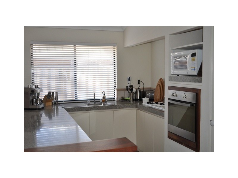 7 Geoff Russell Ave, Kinross WA 6028