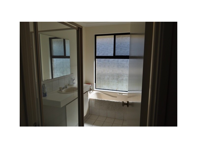 7 Geoff Russell Ave, Kinross WA 6028