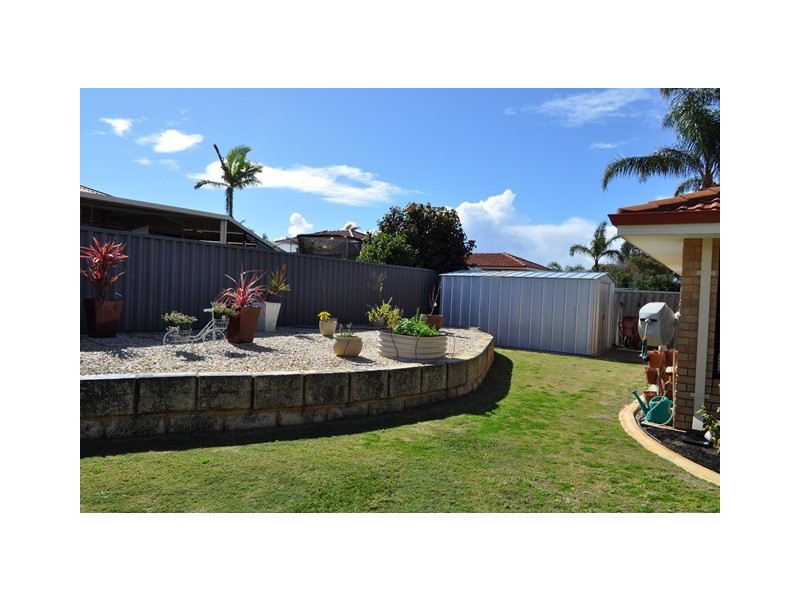 7 Geoff Russell Ave, Kinross WA 6028