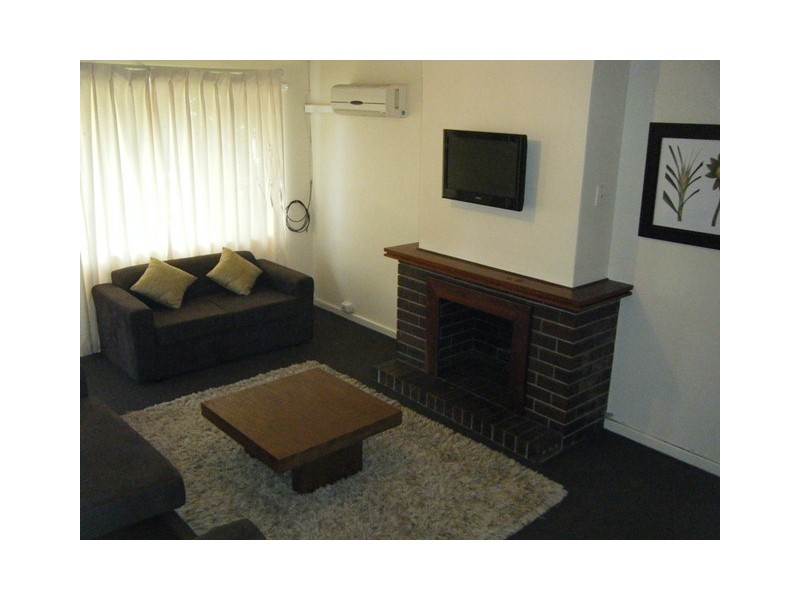 1B Sydney Hall Way, Narrogin WA 6312