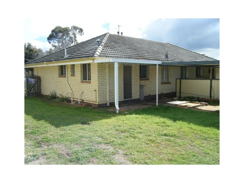 1B Sydney Hall Way, Narrogin WA 6312