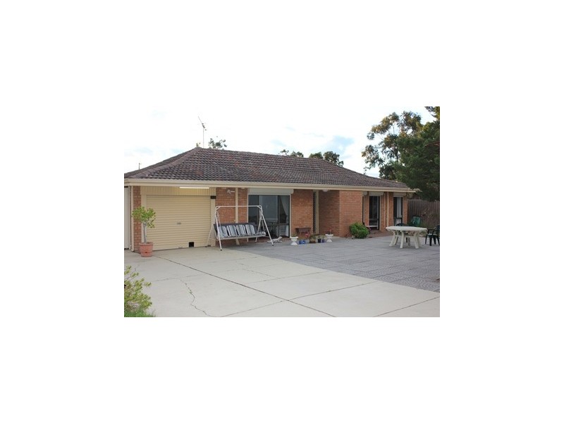 29 Parmelia Way, Craigie WA 6025