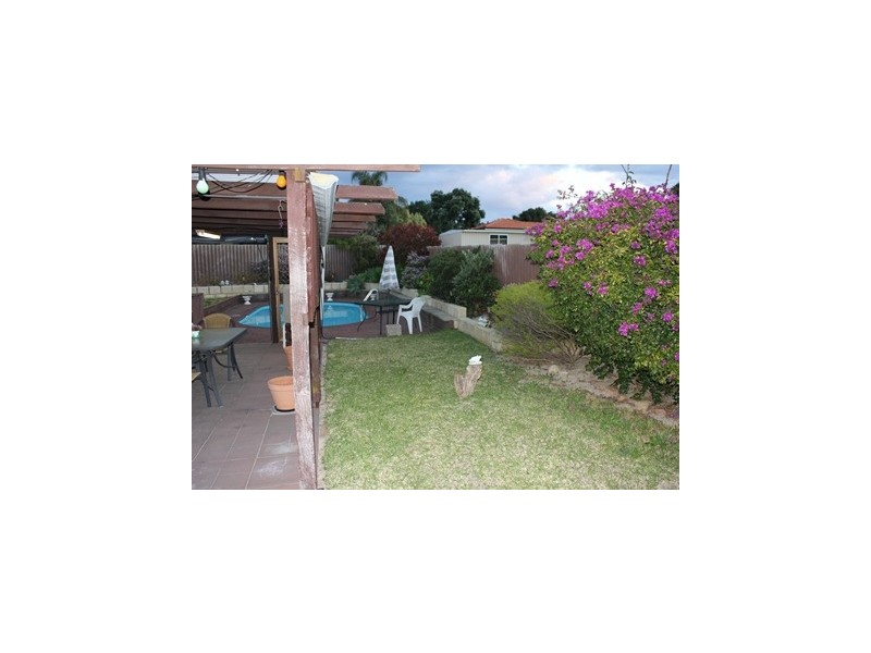 29 Parmelia Way, Craigie WA 6025