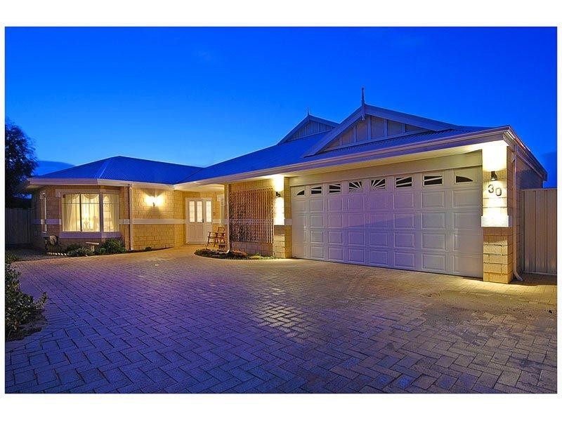 30 Benjamin Cres, Tapping WA 6065