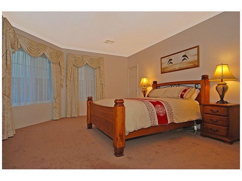 30 Benjamin Cres, Tapping WA 6065