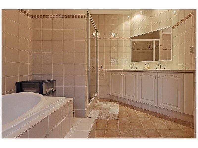 30 Benjamin Cres, Tapping WA 6065