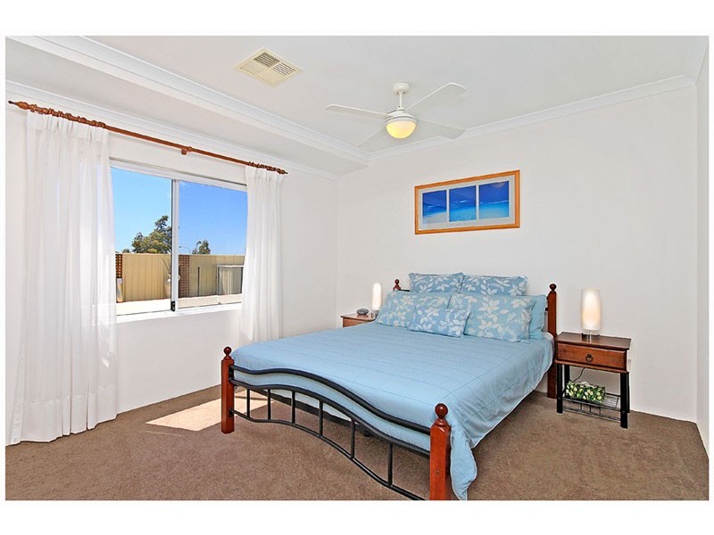 30 Benjamin Cres, Tapping WA 6065