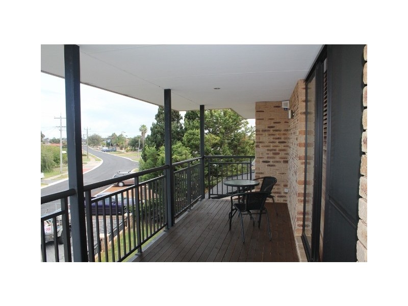 15 Tasman Road, Beldon WA 6027