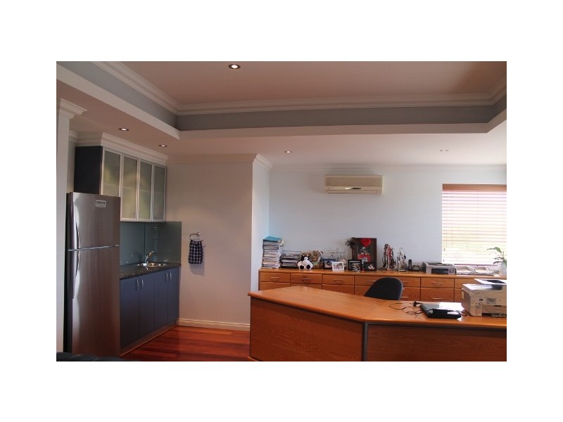 15 Tasman Road, Beldon WA 6027