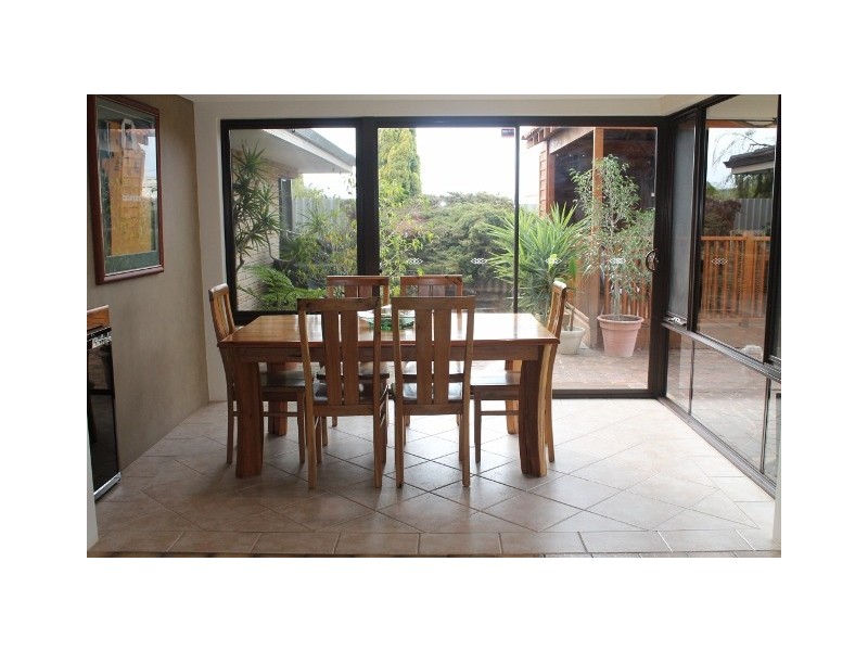 15 Tasman Road, Beldon WA 6027