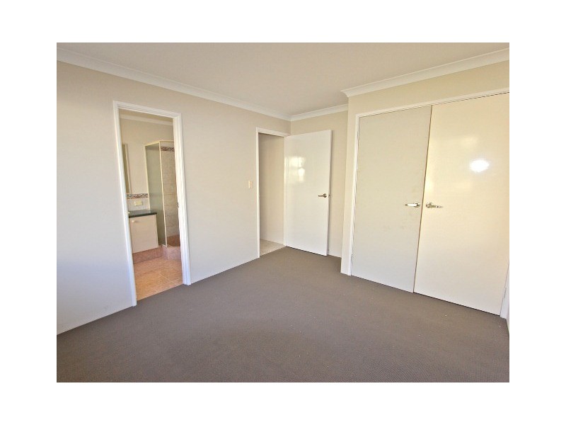 18 ANFIELD PARADE, Hocking WA 6065