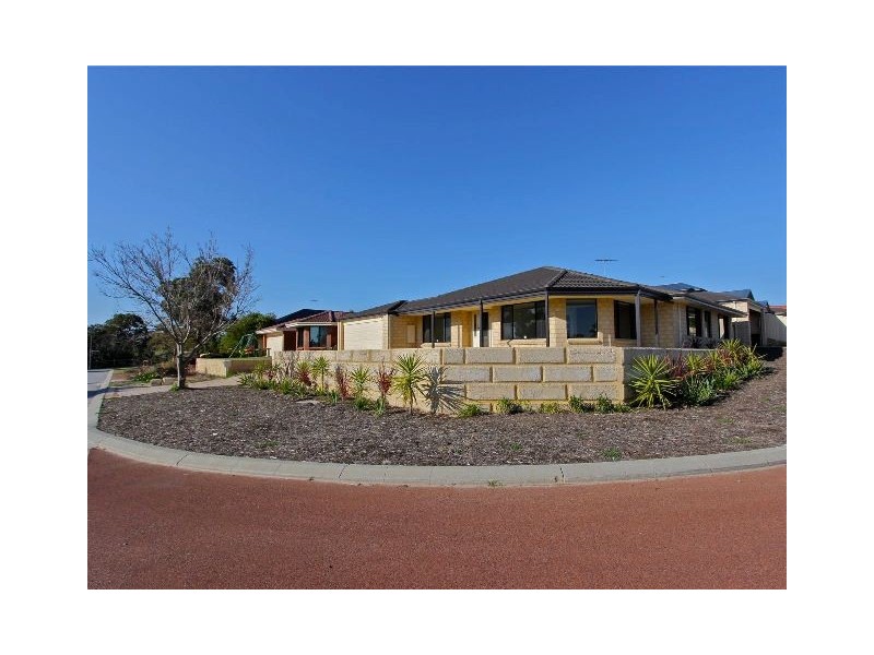 18 ANFIELD PARADE, Hocking WA 6065