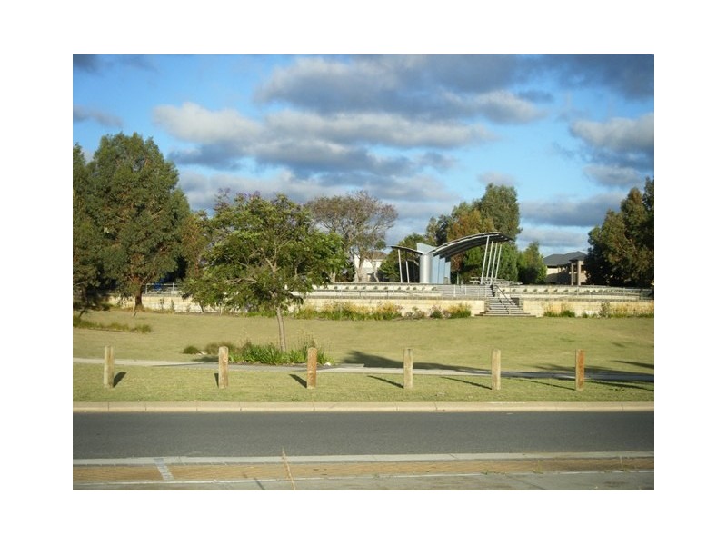 3 Nankeen Circle, Tapping WA 6065