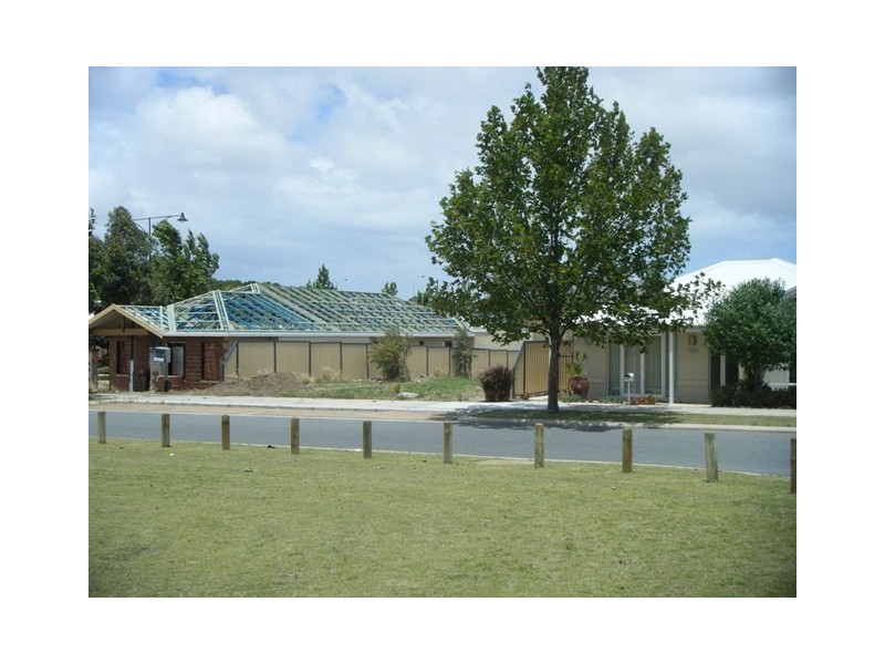 3 Nankeen Circle, Tapping WA 6065