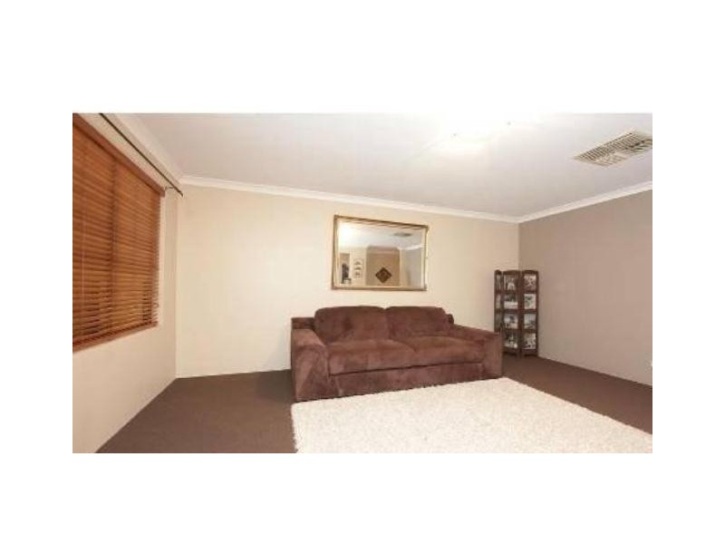 52 Garran Loop, Henley Brook WA 6055