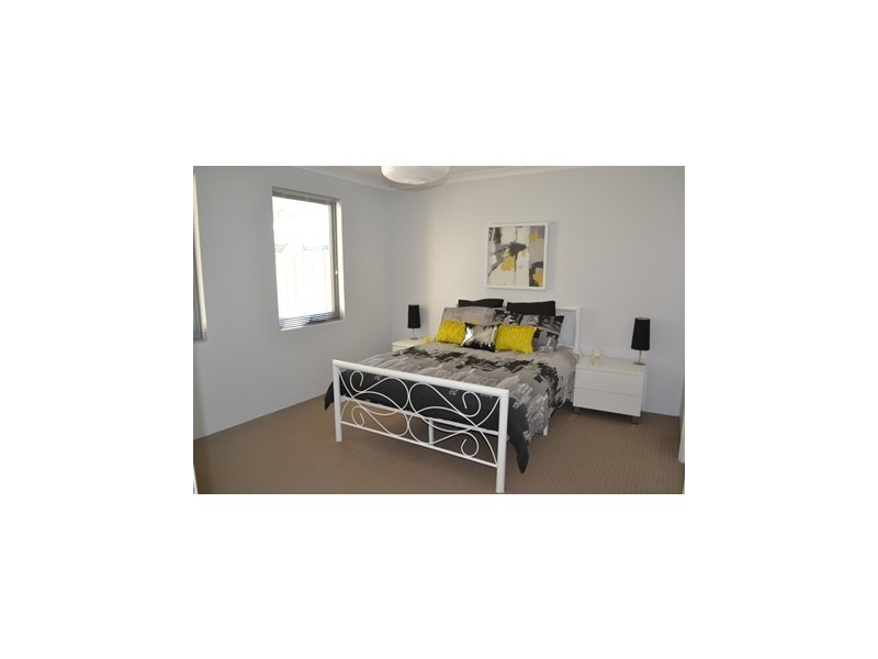 19 Granite Place, Yanchep WA 6035