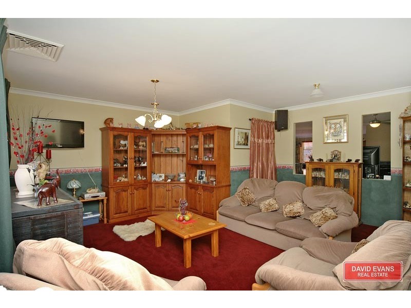 6 Coolamine Close, Carramar WA 6031