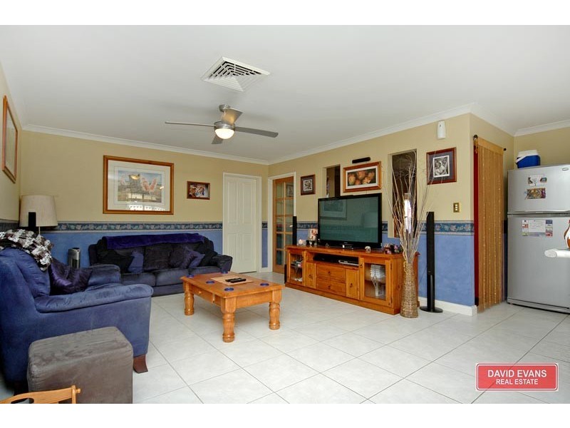 6 Coolamine Close, Carramar WA 6031