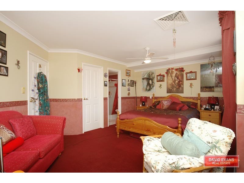 6 Coolamine Close, Carramar WA 6031