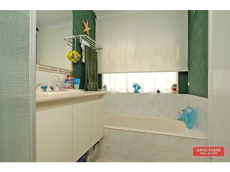 6 Coolamine Close, Carramar WA 6031