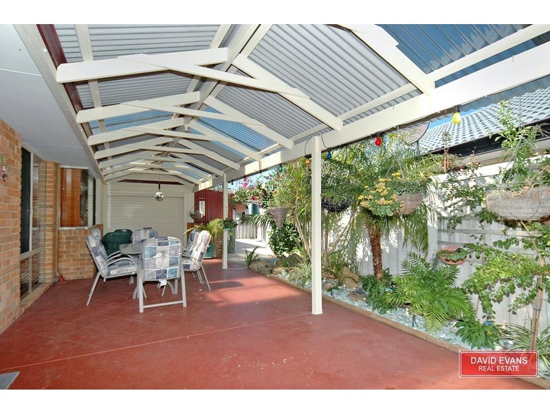 6 Coolamine Close, Carramar WA 6031