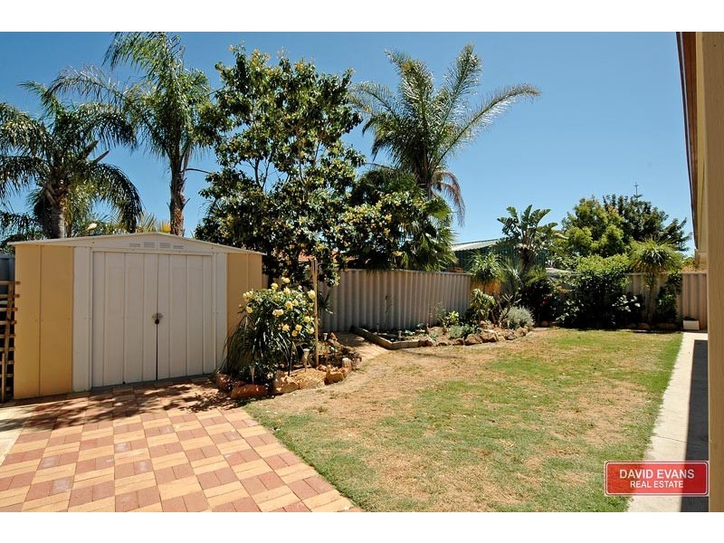 6 Coolamine Close, Carramar WA 6031