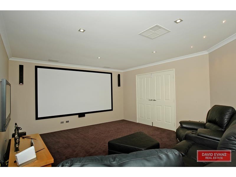 11 Pintail Pass, Tapping WA 6065