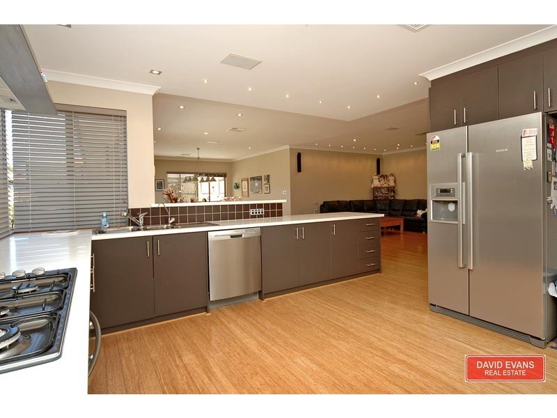 11 Pintail Pass, Tapping WA 6065