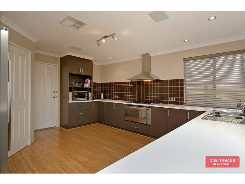 11 Pintail Pass, Tapping WA 6065