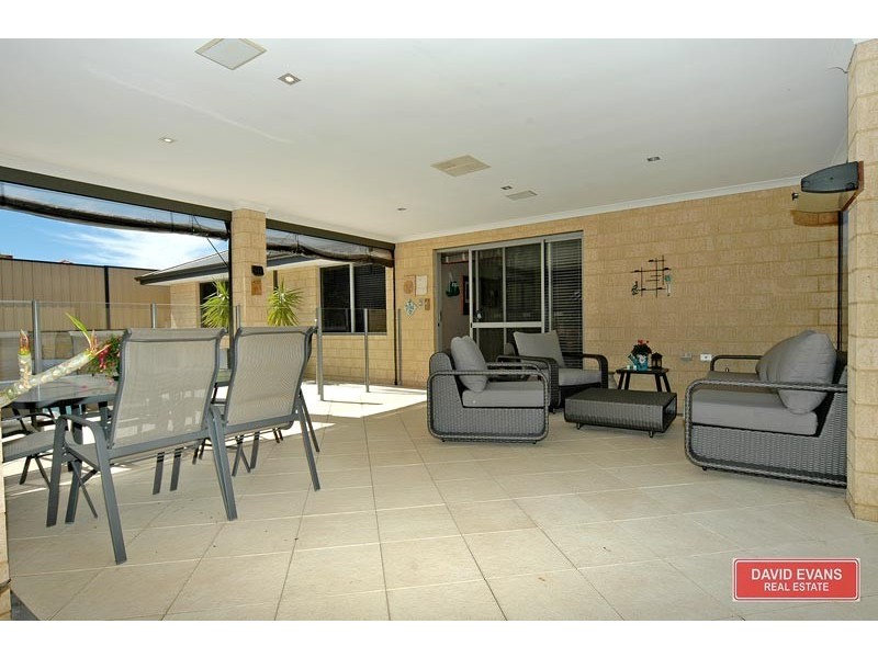 11 Pintail Pass, Tapping WA 6065